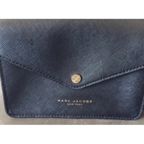 Marc Jacobs New York Black Saffiano Leather Gold Logo 7” Envelope Crossbody Bag - Picture 4 of 9